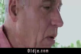 Videos de ancinos peludos chupando penes